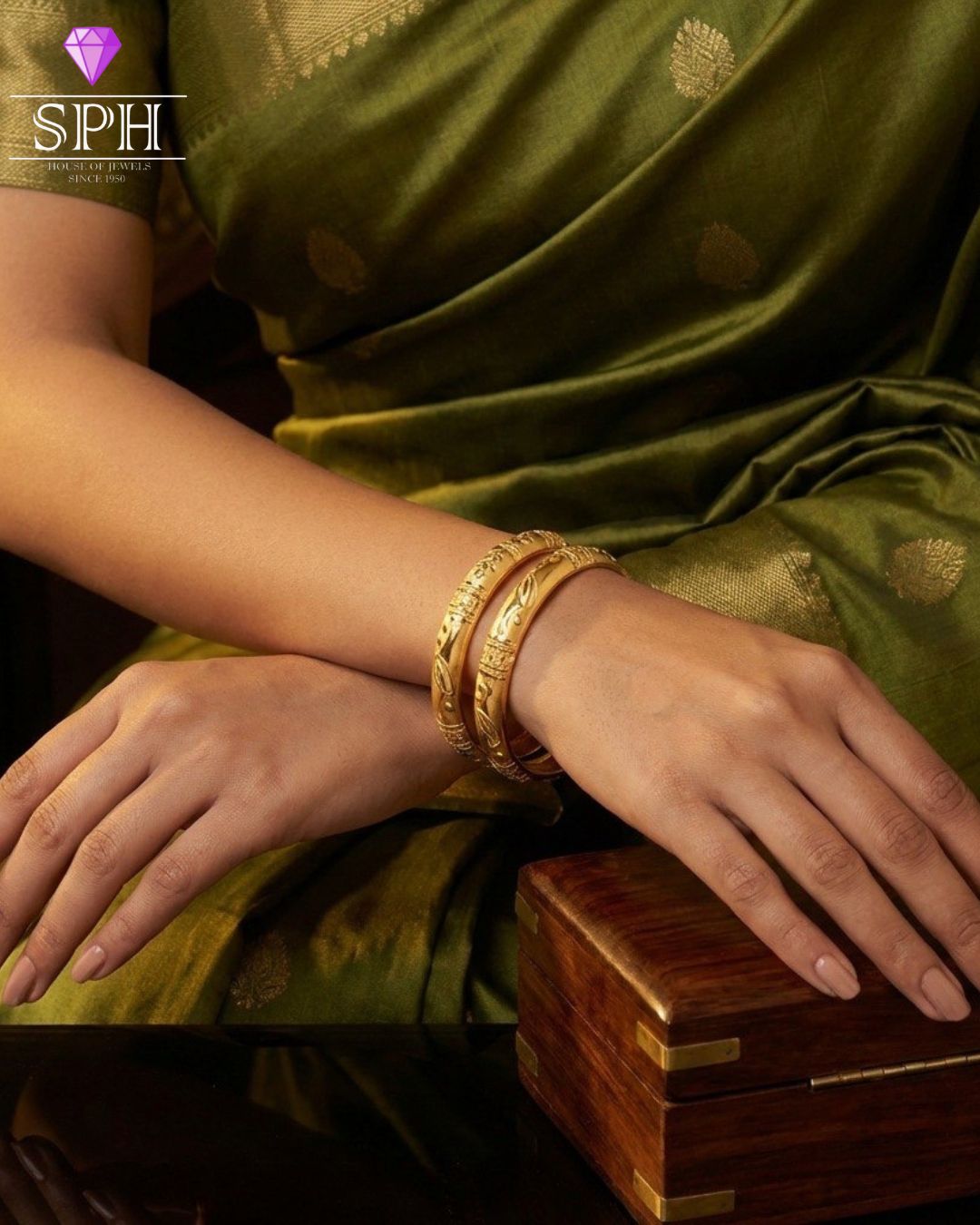 BANGLES